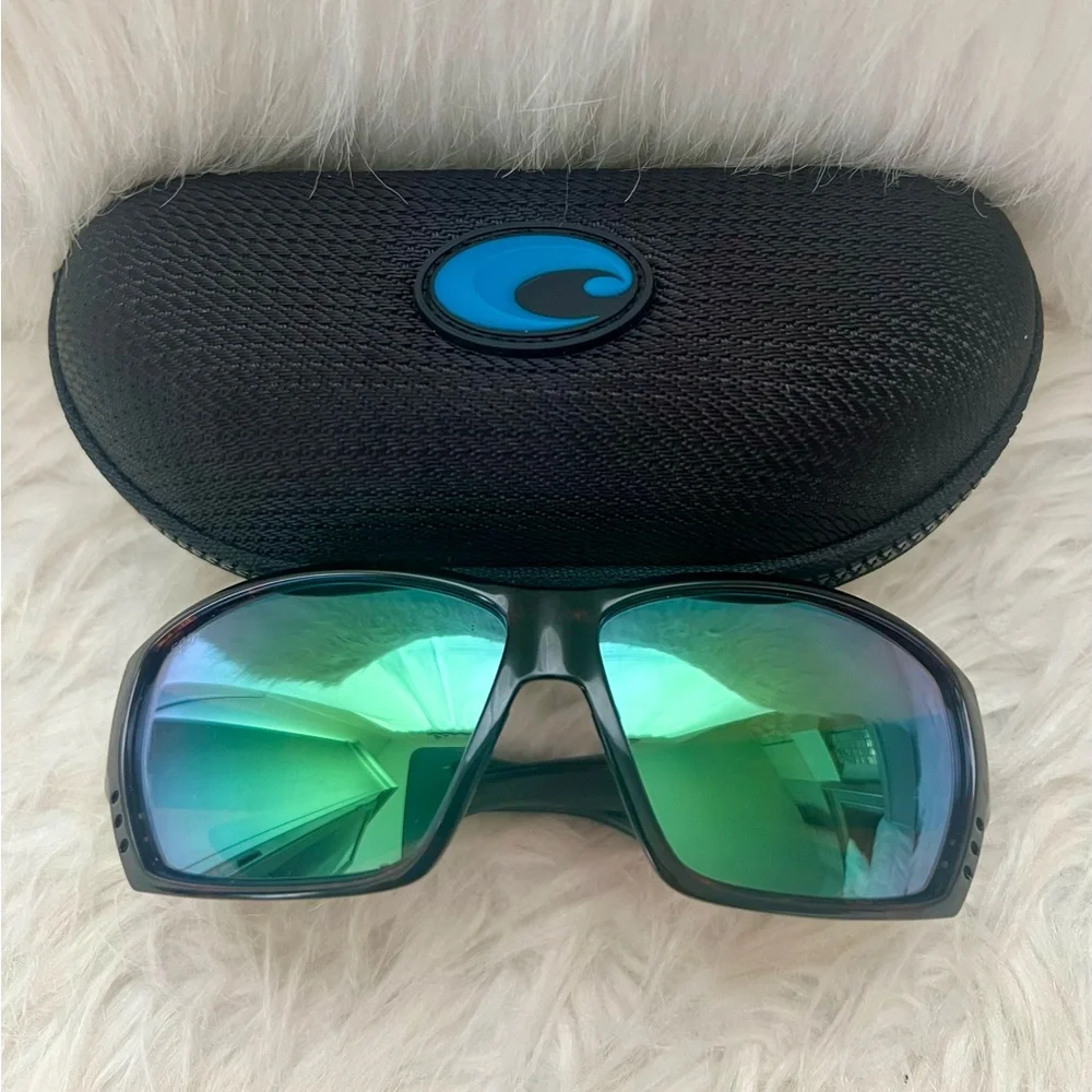Polarized Tortoise Frame Sunglasses with Green Lenses